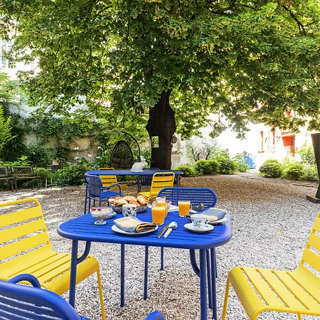 L'Abeille - Boutique Apartments-2